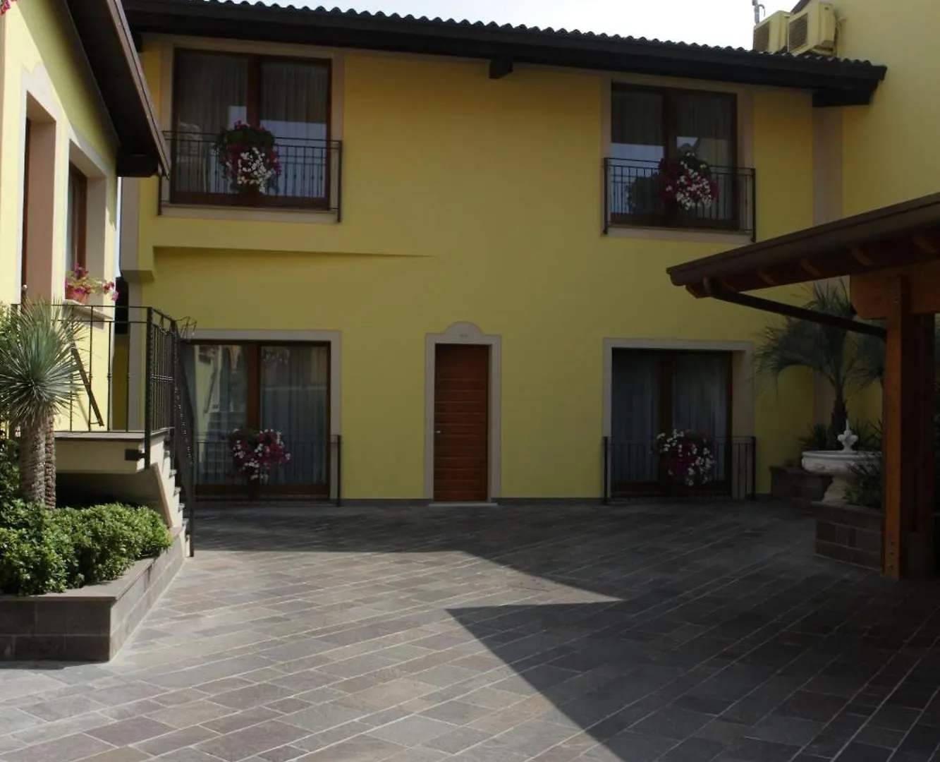 Agriturismo Il Barone Moniga del Garda Landhuis
