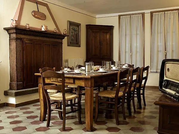 Agriturismo Il Barone Moniga del Garda 0*,  Italië